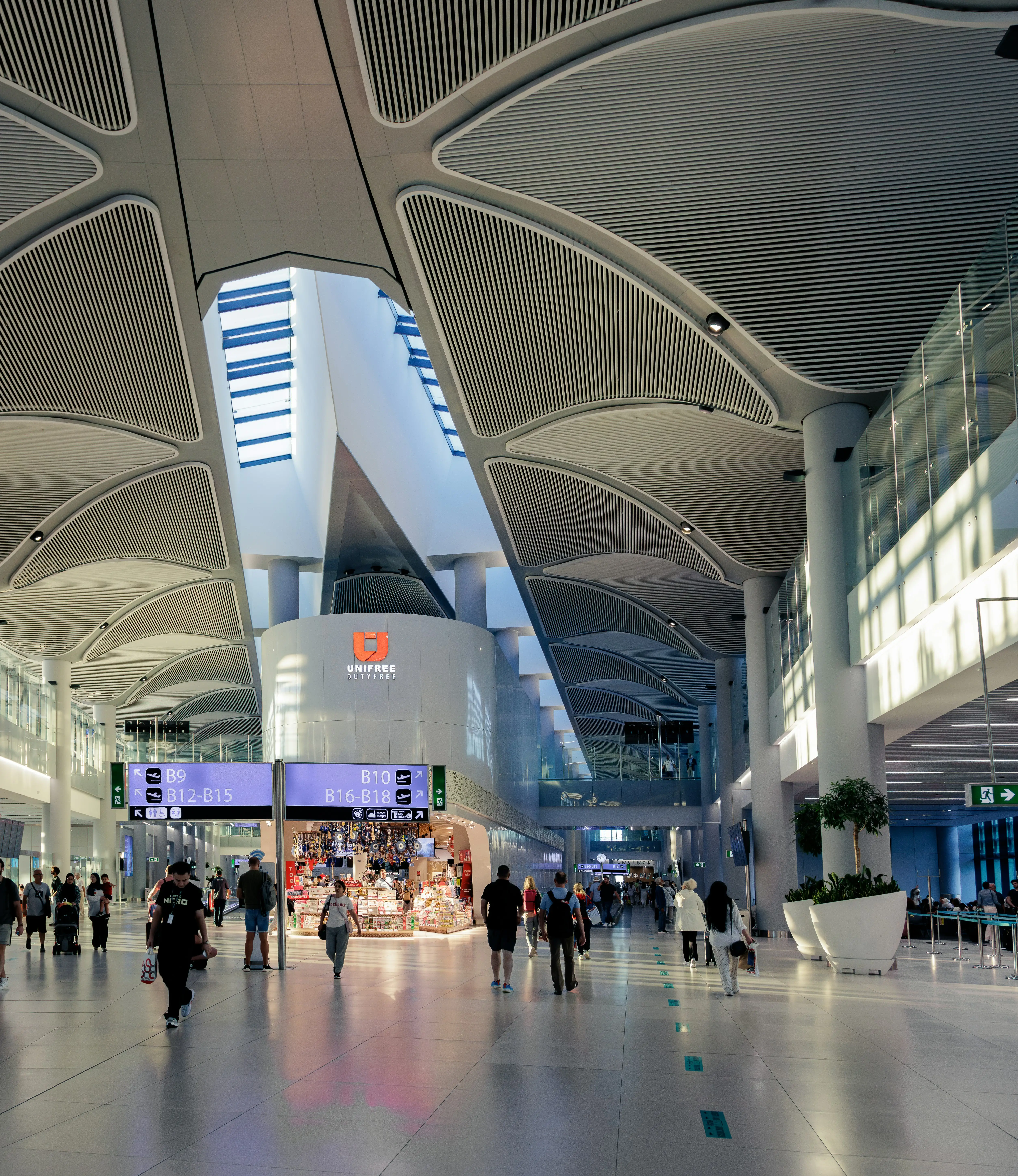 راهنمای خرید لیر از فرودگاه استانبول